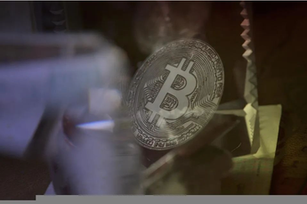 灰度何以跌下神坛？