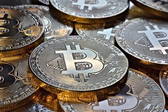 As Bitcoin [BTC] flashes green, is the worst finally behind it