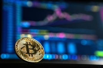 Bitcoin Spot Trading Volume Soars To New 2022 Highs