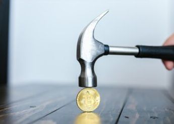 Crypto Market Loses $200 Billion As Bitcoin Plunges