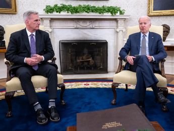 由于投资者权衡债务上限僵局，最新的 FOMC 会议纪要，比特币的低迷持续低于 26.5K 美元