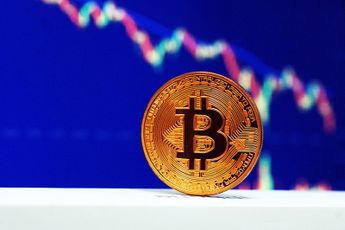 Bitcoin Headed for First Monthly Loss in 6 Months