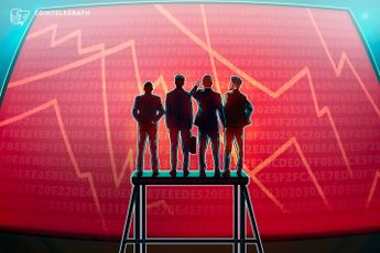 New York Community Bank plunges 40% after reporting $260M loss