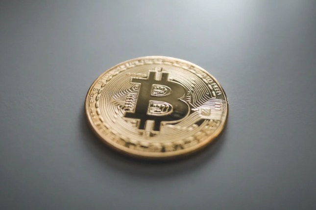 PSE Trading：比特币ETF虚假，但乐观情绪真实