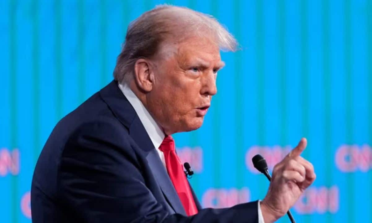 特朗普和比特币：12月10万美元电话的机构押注如何塑造市场