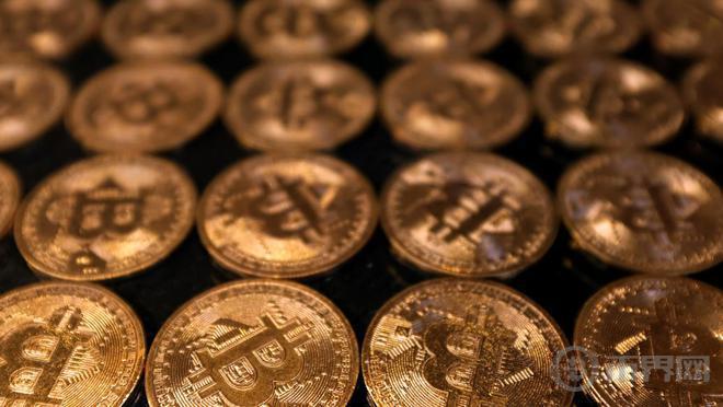 比特币一度跌破5万美元，加密货币市值24小时内蒸发约3000亿美元