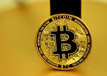 Bitcoin’s Plunging Sell-Side Risk Ratio Signals Potential Shift In Market Sentiment