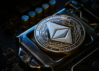 Ethereum’s Average Staker Revenue Drops Sharply As Network Activity Declines