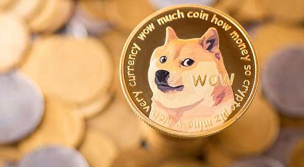 鲸鱼推动, DOGE 看涨突破迫在眉睫？剑指 0.12 大关