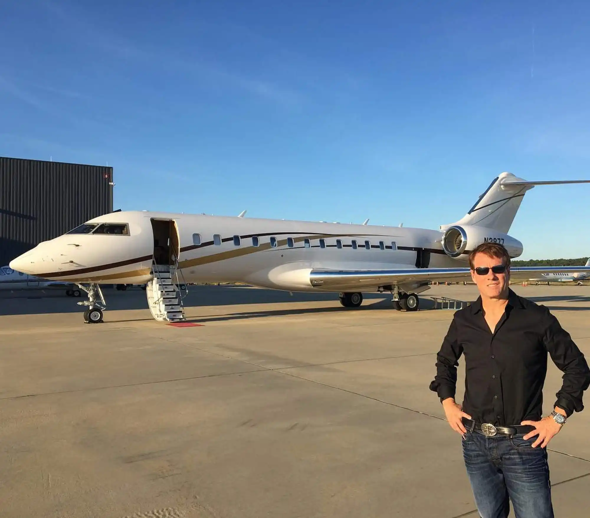 揭秘Michael Saylor的传奇人生：喊单马斯克，豪赌比特币| HTX Insights