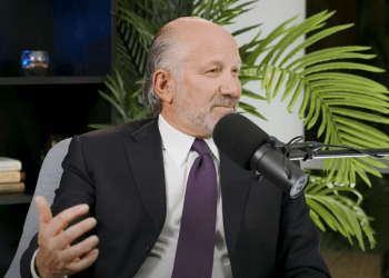 Elon Musk, RFK Jr. Support Pro-Bitcoin Howard Lutnick For Treasury Secretary