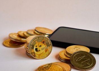 Dogecoin Bollinger Bands Tell A Bullish Story, Here’s The Level To Watch