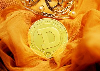 Dogecoin Price Is Mirroring This Bullish Pattern From 2017, Next Stop $1.1?