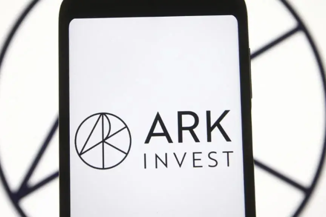 加码Coinbase、减持Block，ARK Invest看多比特币？