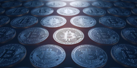 全球资本正在用脚投票,BTC年化波动率首次跑赢黄金29%涨幅