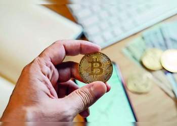 Bullish Bitcoin: 359,000 BTC Turns Long-Term As Market Swallows New Supply