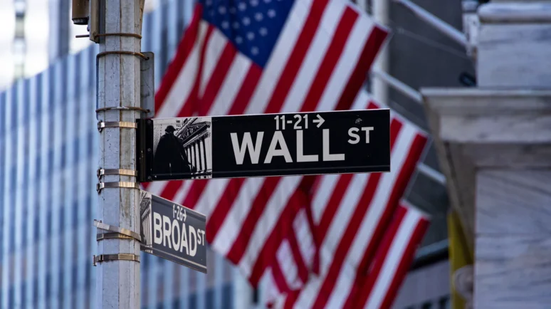 Kraken Eyes Wall Street Debut but Workers Pay the Price in Ongoing Layoffs