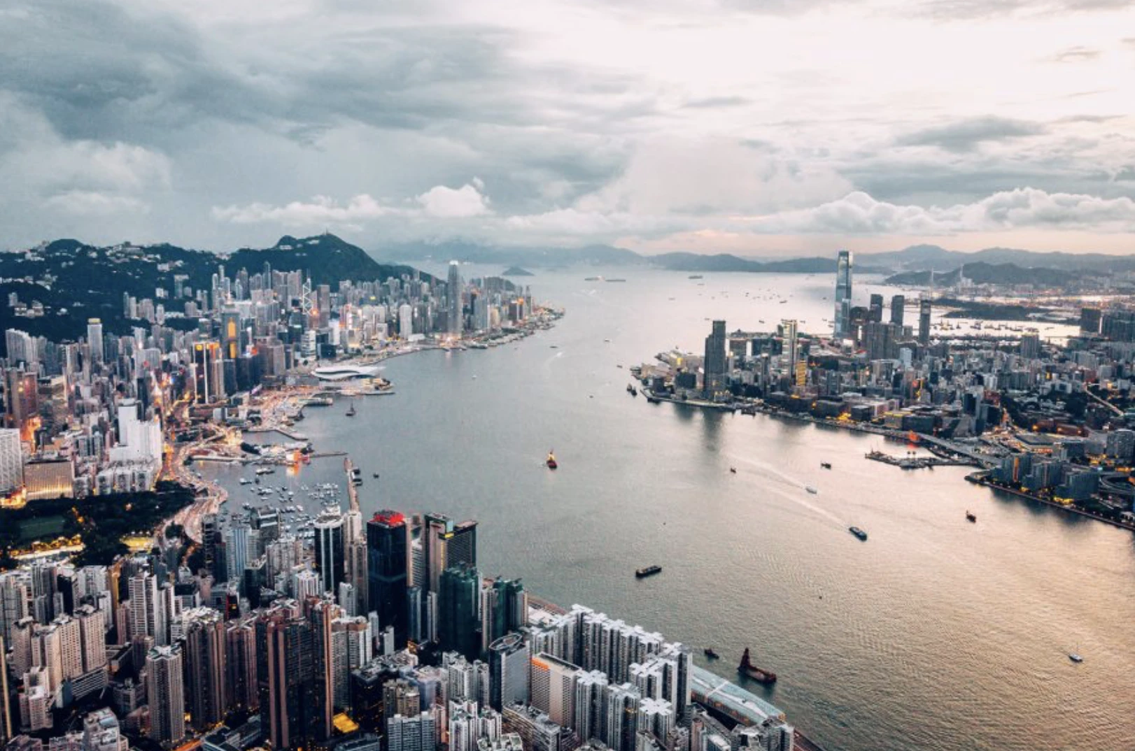 2025年十大加密之都出炉,第一名毫无争议?