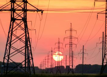 Kuwait Clamps Down On Bitcoin Mining As Power Grid Reaches Breaking Point