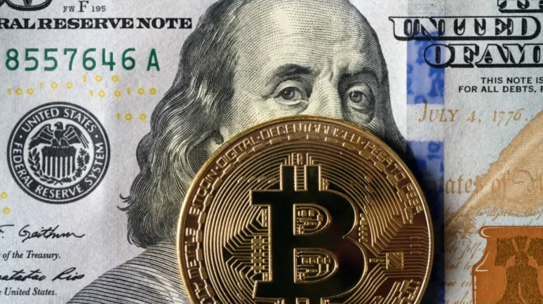 US Debt Fears Drag Down Dollar, While Bitcoin and Gold Take Off