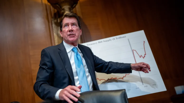 GENIUS Act Stalls in Senate After Surprise GOP Reversal and Democratic Roadblock