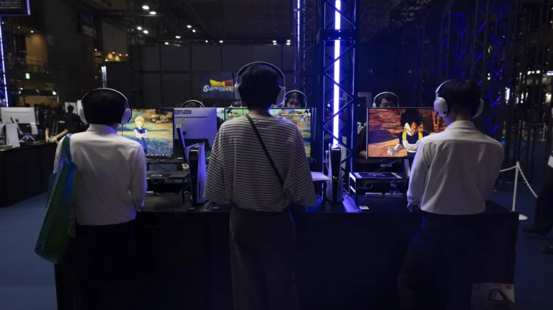 Web3 Gaming Updates: MapleStory N Combats Hacks, Axie Squads Revealed for ‘Atia’s Legacy ‘, Animoca Backs Cross the Ages
