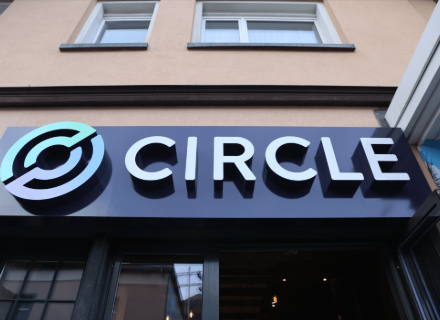 告别野蛮生长！Circle上市，Web3能否借道华尔街“登堂入室”？