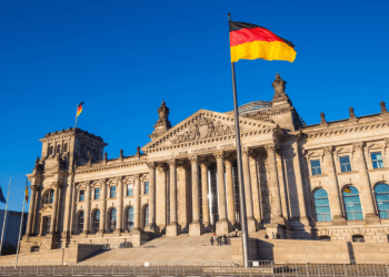 Crypto Fever Reaches German Banking Giants—Retail Trading Coming By 2026