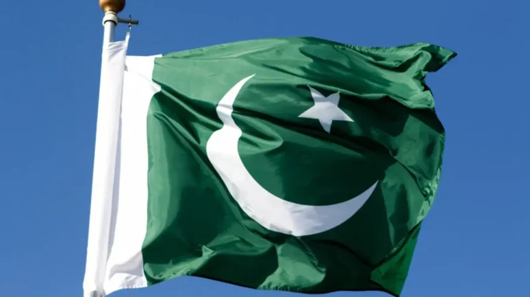 Pakistan’s Crypto Mining Ambitions Hit Roadblock as IMF Pushes Back