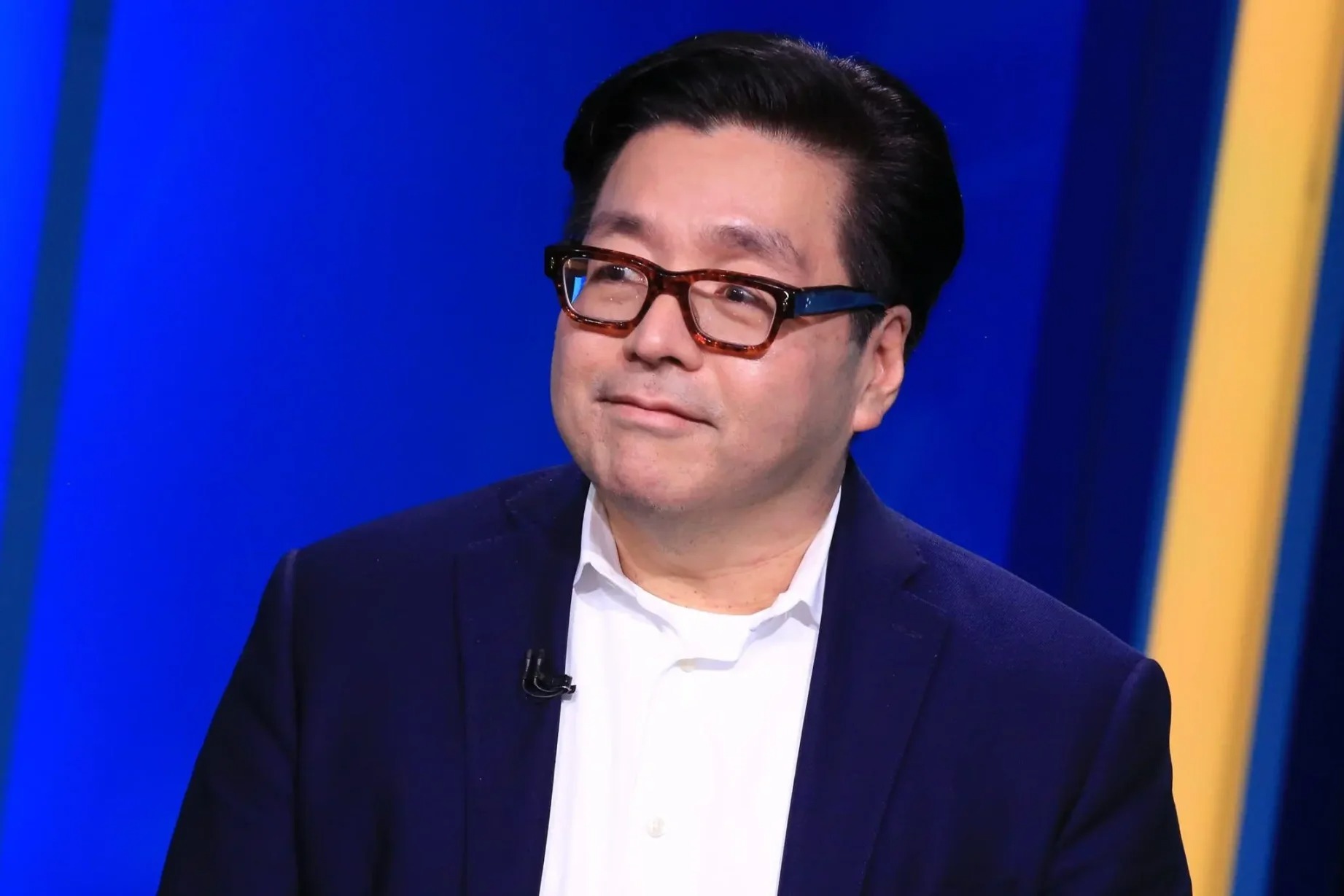 「华尔街神算子」Tom Lee 变身 ETH 大多头，他为何坚定看好以太坊和其财库策略？