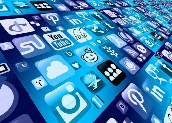 Super App Showdown: Coinbase’s Base vs TOMI’s vs BitChat, Who Will Win Web3’s ‘Everything App’ throne?