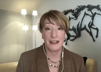 Ripple Flamed By Caitlin Long: ‘XRP Is Doomed, Banks Don’t Trust It’