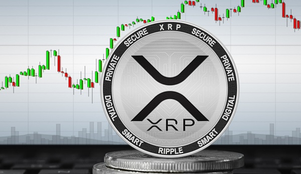 XRP 多空角力：一边是期货狂欢、一边是 32 亿解锁压场