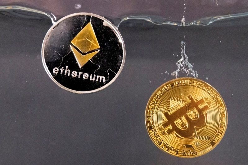 极端布林带信号:BTC或将开启超级行情