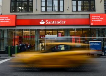 Spanish Banking Powerhouse Santander Opens Doors To Crypto For The Public