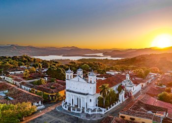 El Salvador Breaks Ground With 1st Government Bitcoin Event