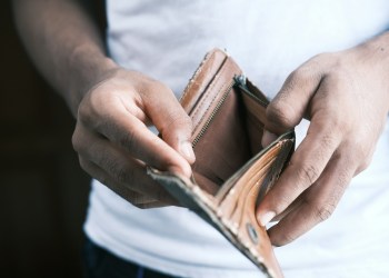 Insufficient Stablecoin Supervision? Nobel Economics Laureate Warns Of Potential Financial Crisis
