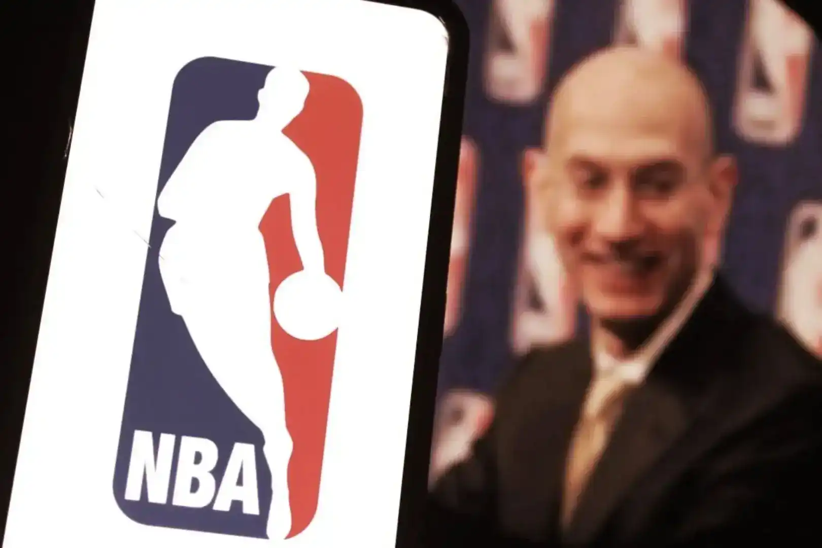NBA 爆非法赌博丑闻教练，预测市场狂飙下的内幕交易困局