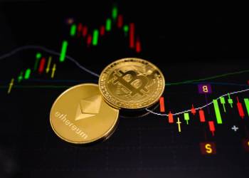 Institutions Dump Massive Amounts Of Bitcoin And Ethereum As XRP And Solana Buying Ramps Up