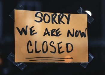 40 Days Of Deadlock: US Shutdown Risks ETF Delay Amid Soaring Demand