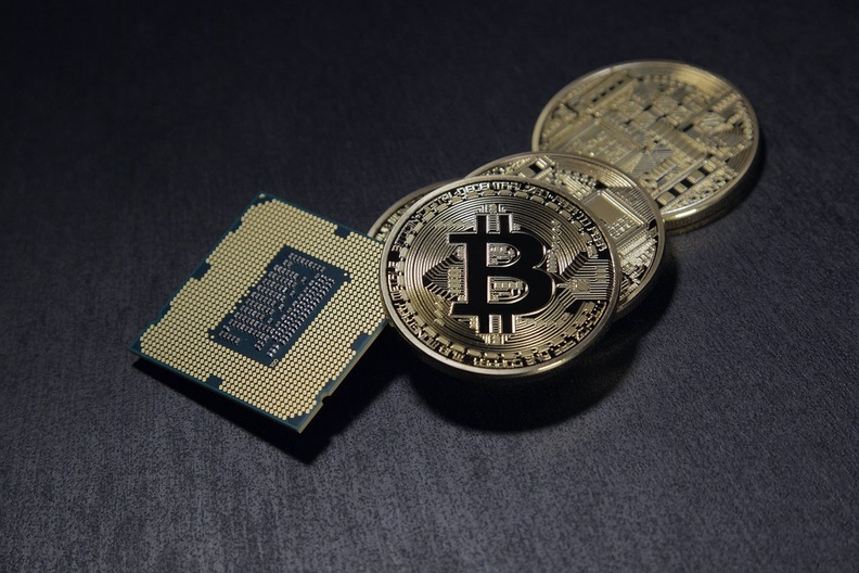 资本市场加持!MSTR囤的比特币规模已逼近亚马逊、谷歌和微软的账面现金