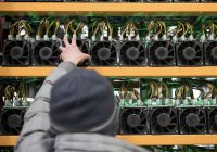 矿工困局：算力涨、收益跌，比特币生死局