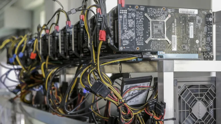 Bitcoin Mining Giant MARA Sues Texas County Over Election ‘Targeting’ Its Facility