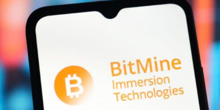 BitMine 再砸重金豪买 7 万枚 ETH！持仓突破 3% 全网流通量，Tom Lee：以太坊最坏只跌到 2,500 美元