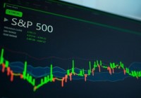 指数高位震荡，多头不能失守6750点！