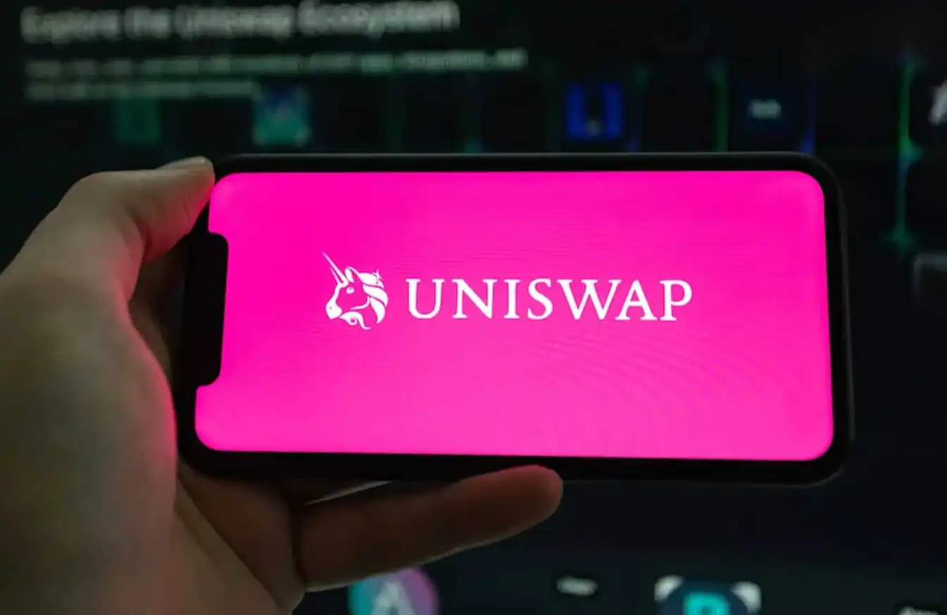 Uniswap启动代币销毁与费用分配，重塑DeFi协议收入模式