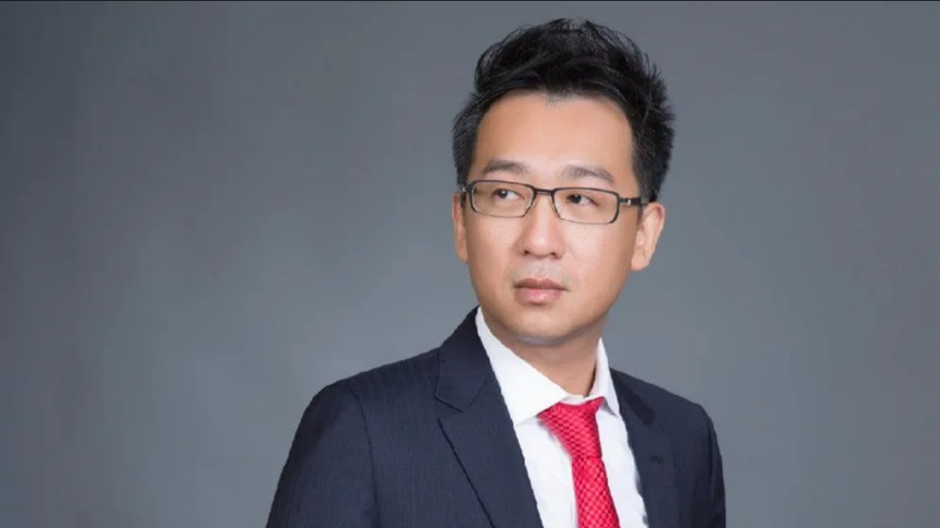 洪灝：黄金现在不是买入时候，泡沫还没消化完，比特币要等到明年三季度末