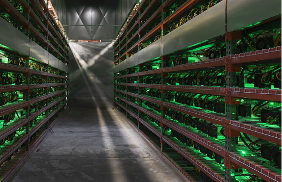 Cipher Mining、Iren飙升，币圈“血流成河”之际，比特币矿商却“因AI暴涨”
