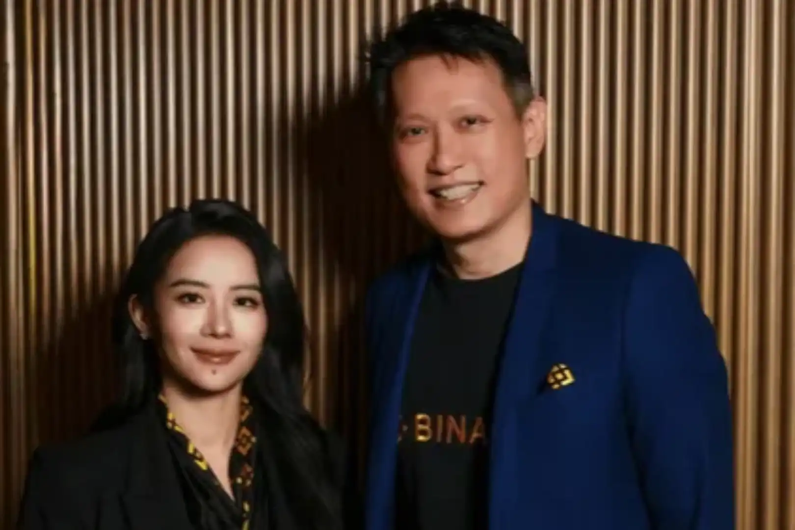 Surat Tahun Baru CEO Binance: Melintasi Bukit, Berjalan Bersama Lautan Manusia