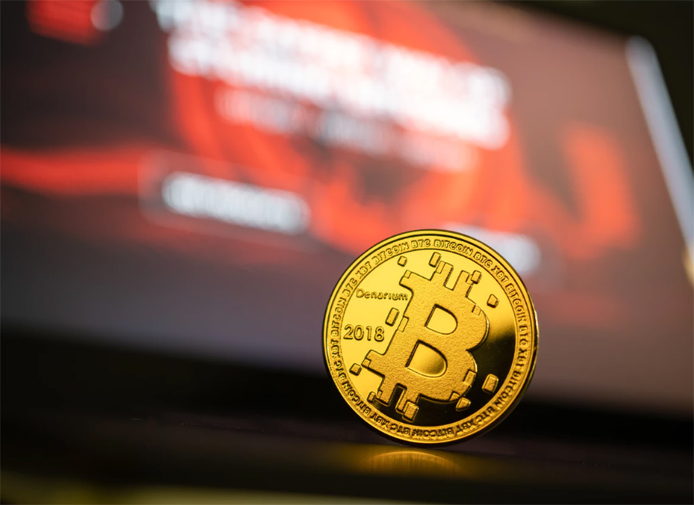 Bitcoin Plunged on Christmas Eve, Loses 'Santa Rally', Set for Worst Quarterly Performance in Three Years